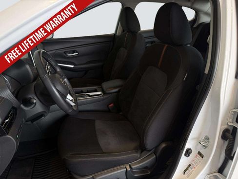 Used 2023 Nissan Sentra SR w/ Electronics Package FWD image 26