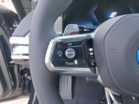 New 2026 BMW 750e xDrive image 15