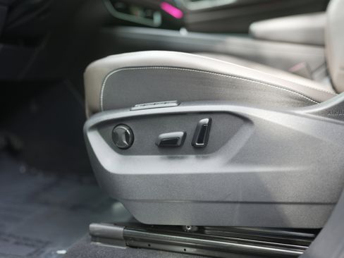 Used 2025 Volkswagen Atlas SEL image 26