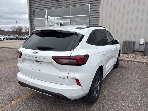 Used 2023 Ford Escape ST-Line Select w/ Tech Pack #2 image 3