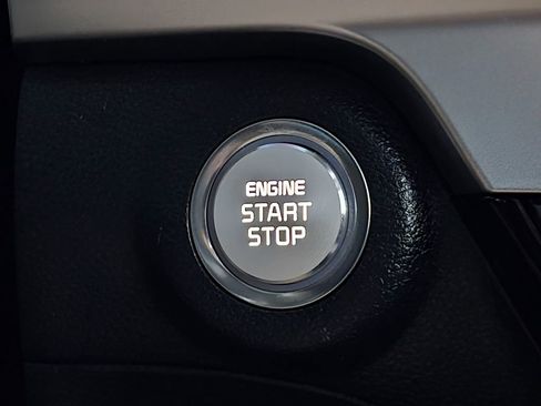 Used 2025 Kia Telluride S image 29