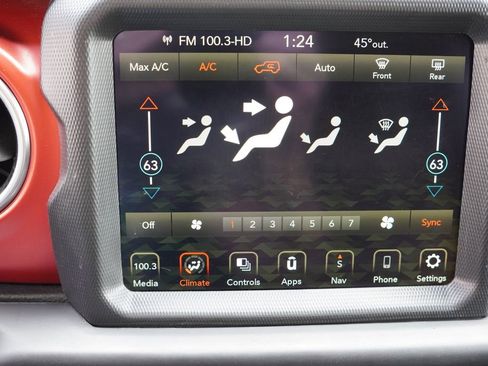Used 2022 Jeep Wrangler Unlimited Rubicon AWD/4WD image 26