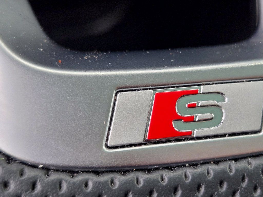 Used 2025 Audi SQ5 Premium Plus AWD/4WD image 31