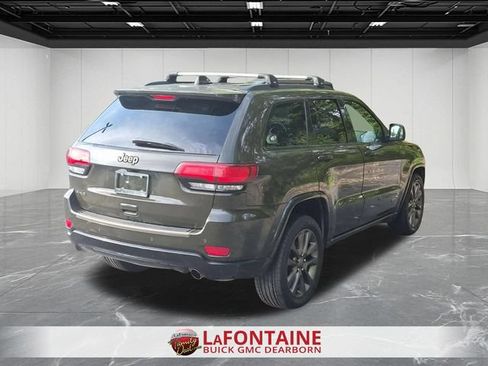 Used 2016 Jeep Grand Cherokee Limited 75th Anniversary AWD/4WD image 5