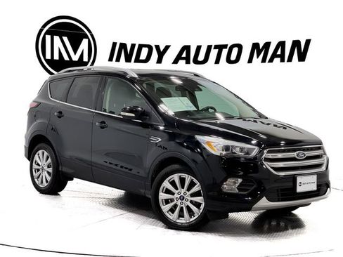 Used 2017 Ford Escape Titanium w/ Canadian Touring Package image 2