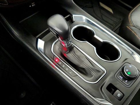 Used 2021 Chevrolet Traverse RS w/ LPO, Floor Liner Package image 16