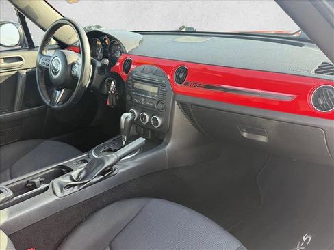 Used 2014 MAZDA MX-5 Miata Club image 22