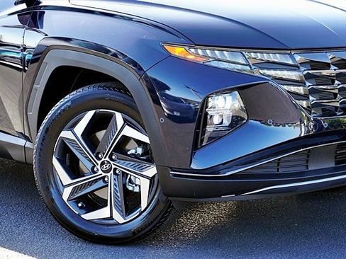 Certified 2024 Hyundai Tucson Limited AWD/4WD image 4