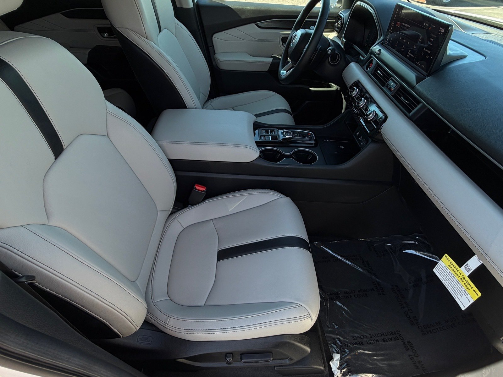 Used 2026 Honda Pilot Touring image 13