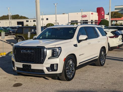 Used 2024 GMC Yukon Denali Ultimate image 3