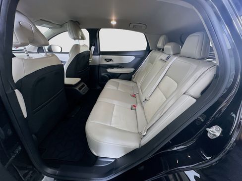 Used 2023 Nissan Ariya FWD image 29
