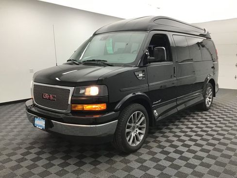 Used 2021 GMC Savana 2500 image 13