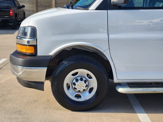 Used 2025 Chevrolet Express 2500 w/ Driver Convenience Package RWD image 15