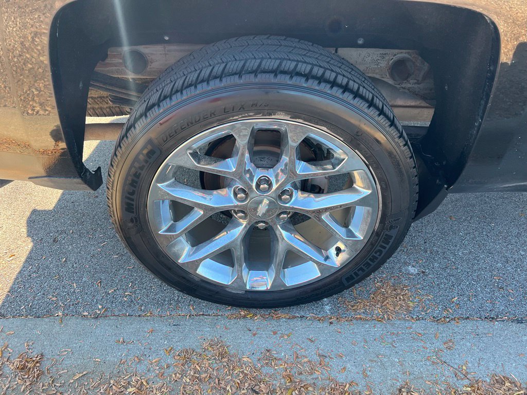 Used 2015 Chevrolet Silverado 1500 LTZ AWD/4WD image 10