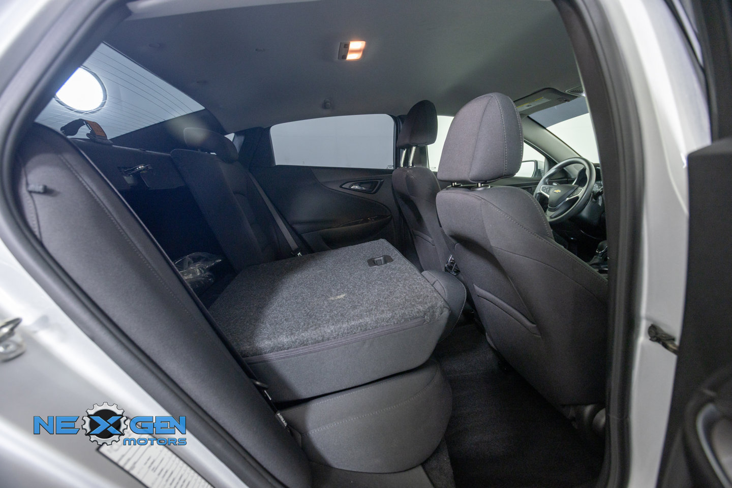 Used 2022 Chevrolet Malibu LT FWD image 37