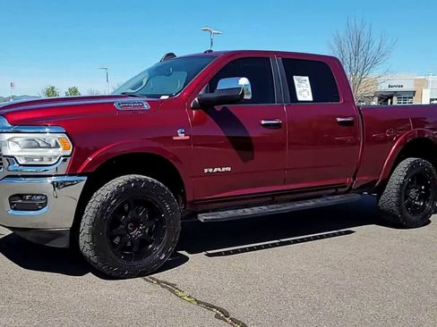 Used 2022 RAM 2500 Laramie AWD/4WD image 4