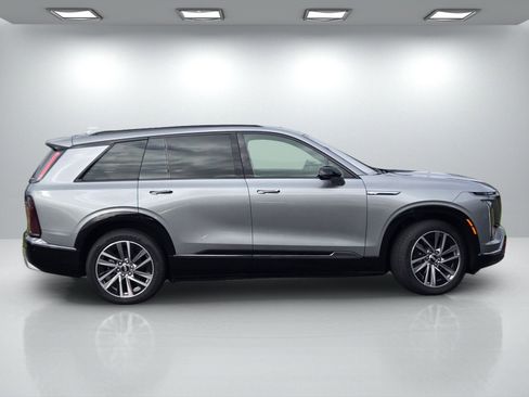 New 2026 Cadillac Vistiq Sport image 3