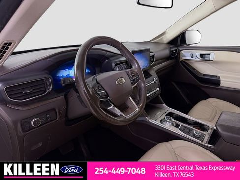 Used 2020 Ford Explorer Platinum image 10