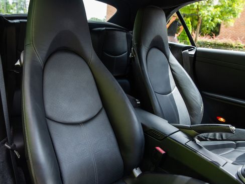 Used 2005 Porsche 911 Carrera S image 36