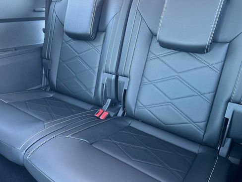 New 2026 Volkswagen Atlas SE image 14