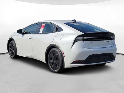 New 2026 Toyota Prius Plug-In Hybrid FWD image 6