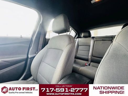 Used 2017 Chevrolet Cruze LT w/ Convenience Package image 8