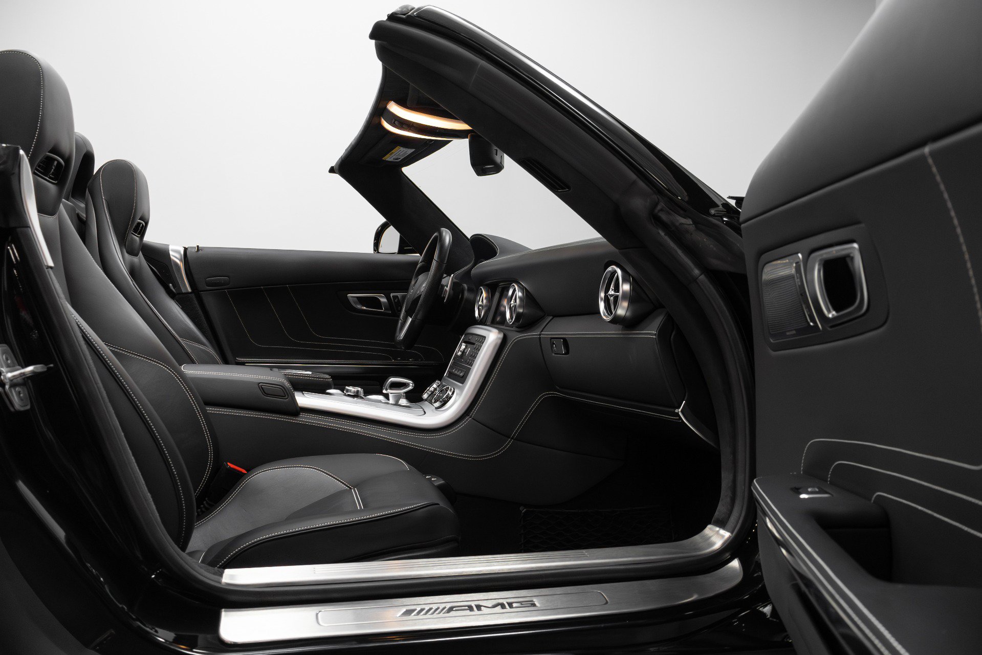 Used 2012 Mercedes-Benz SLS AMG Roadster image 73