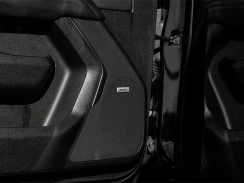 Used 2022 Chevrolet Suburban LT image 45