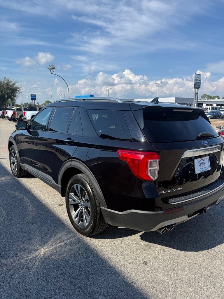 Used 2020 Ford Explorer Platinum w/ Premium Technology Package AWD/4WD image 5