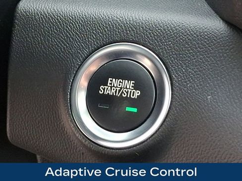 Used 2023 GMC Terrain SLT w/ Infotainment Package II image 30