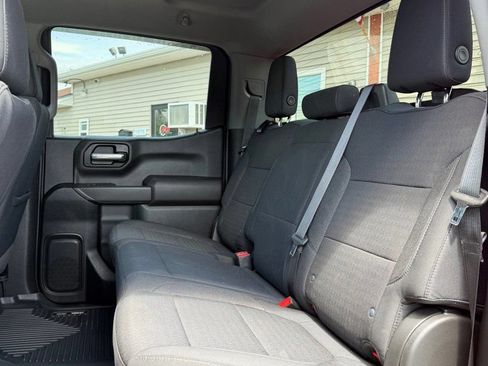 Used 2021 Chevrolet Silverado 1500 LT AWD/4WD image 12