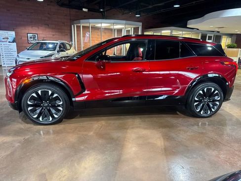 Used 2024 Chevrolet Blazer EV RS image 6