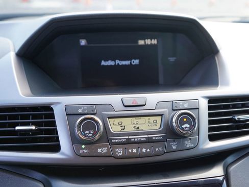 Used 2017 Honda Odyssey EX-L image 11