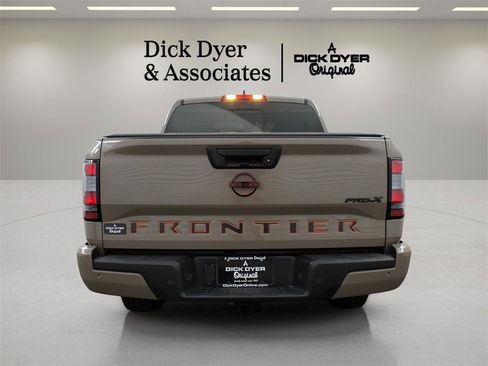Used 2023 Nissan Frontier Pro-X w/ Pro Convenience Package image 4