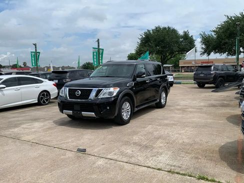 Used 2017 Nissan Armada SV w/ Driver Package RWD image 4