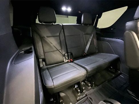 Used 2021 Chevrolet Tahoe High Country w/ Premium Package image 29