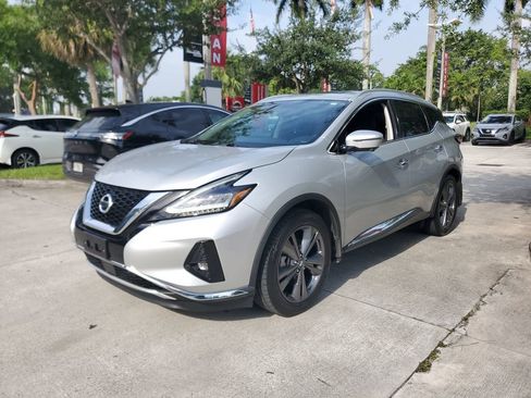 Used 2020 Nissan Murano Platinum w/ Cargo Package AWD/4WD image 3