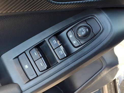 Certified 2025 Subaru Crosstrek 2.0i Premium image 22