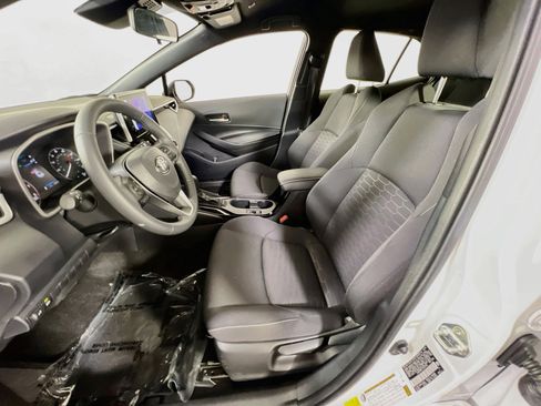 Used 2024 Toyota Corolla SE image 19