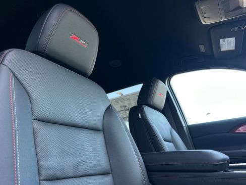 New 2026 Chevrolet Traverse Z71 image 18