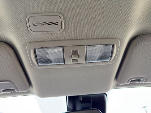 Used 2022 Nissan Titan SV w/ Accessory Utility Package AWD/4WD image 20