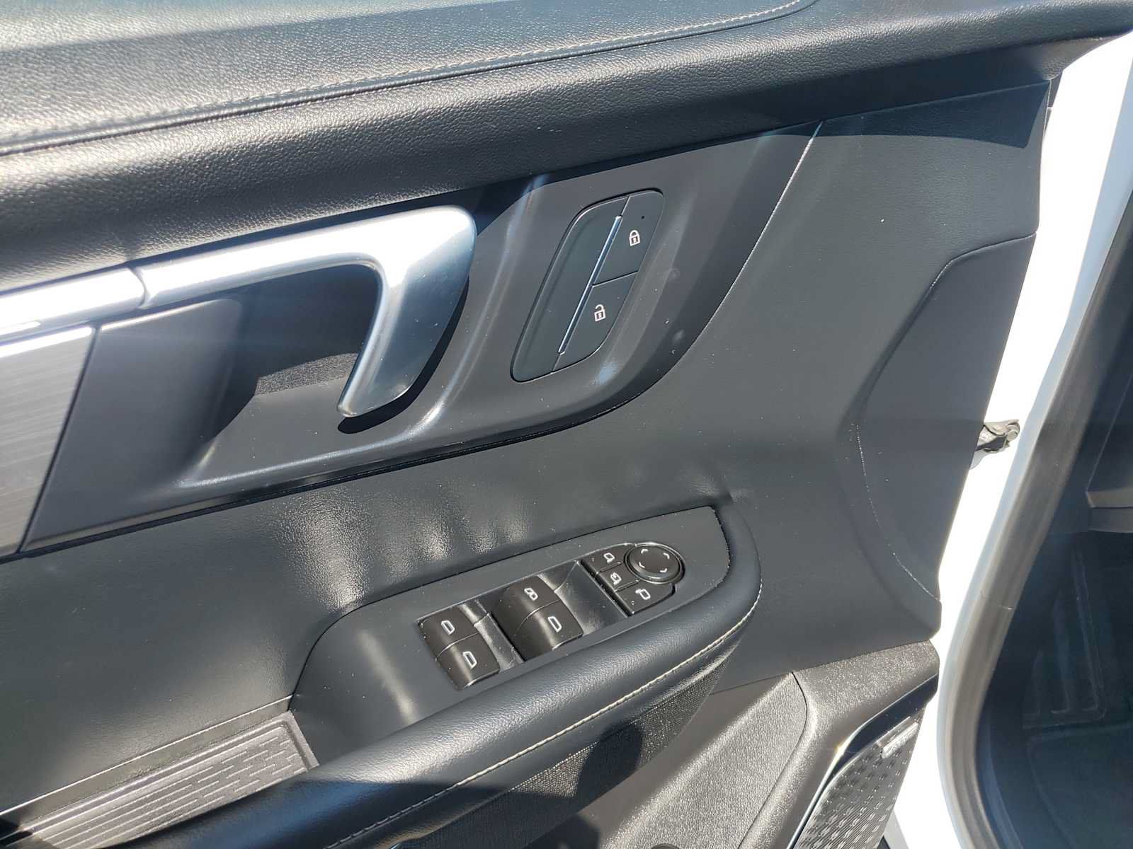 Used 2026 Buick Enclave Preferred FWD image 23