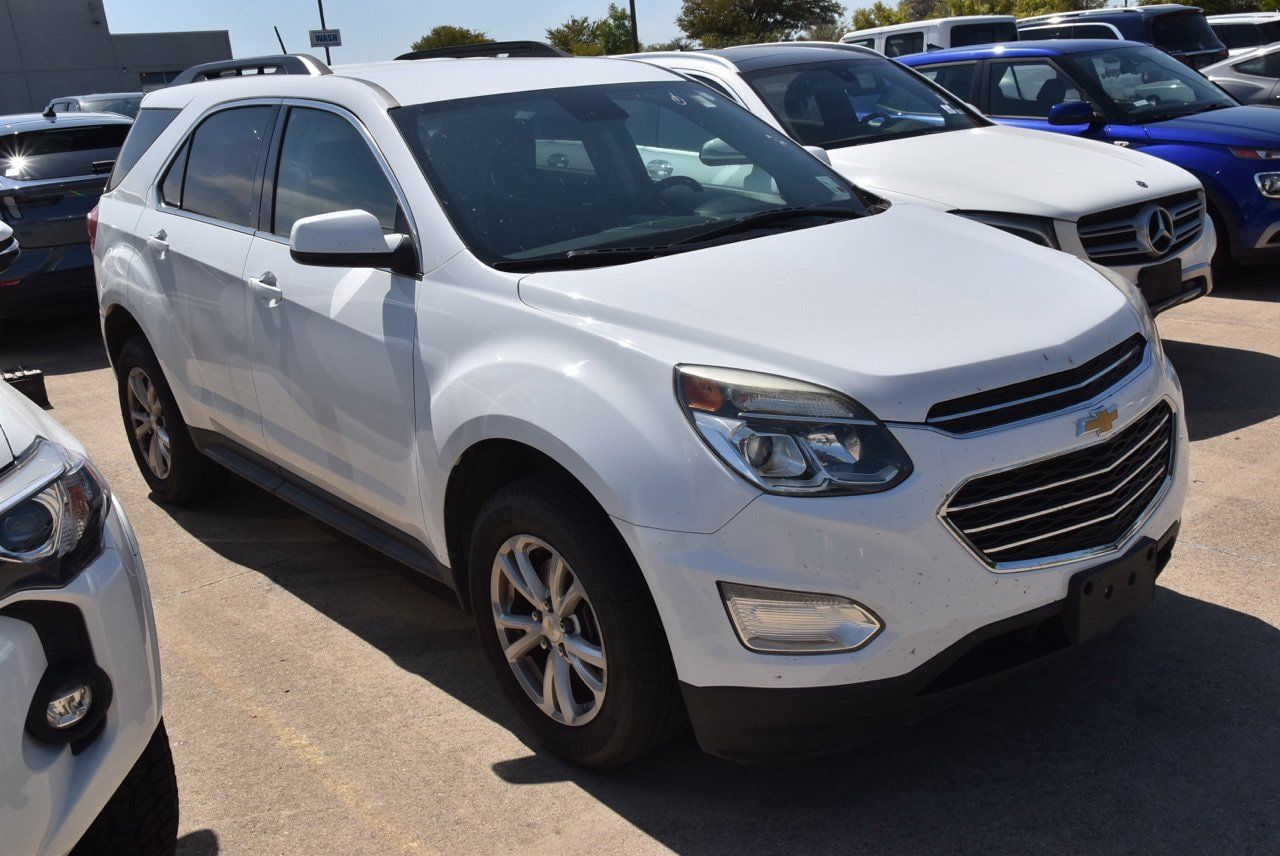 Used 2017 Chevrolet Equinox LT w/ Convenience Package FWD image 4