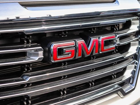 Used 2019 GMC Sierra 1500 SLT w/ SLT Premium Plus Package image 5