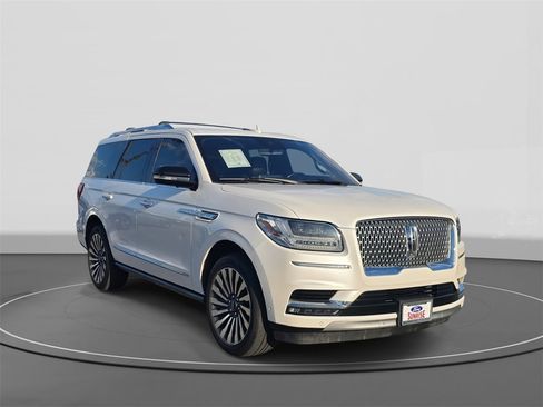 Used 2019 Lincoln Navigator Reserve w/ Cargo Package image 3