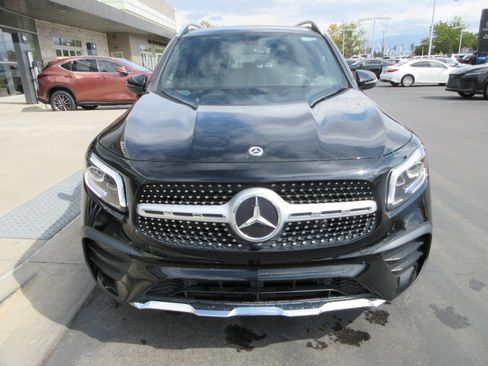 Used 2022 Mercedes-Benz GLB 250 4MATIC image 15