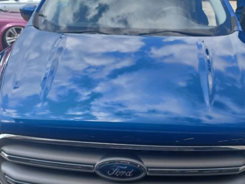 Used 2017 Ford Escape SE FWD image 1