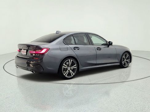 Used 2020 BMW 330i Sedan w/ M Sport Package RWD image 5