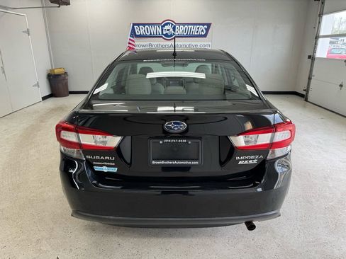 Used 2017 Subaru Impreza 2.0i AWD/4WD image 5