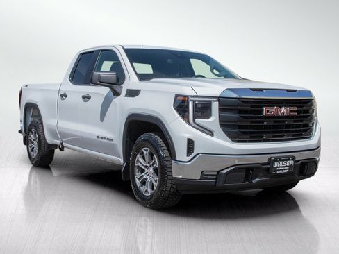 Used 2023 GMC Sierra 1500 Pro w/ Pro Value Package AWD/4WD image 8